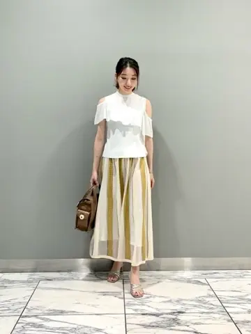 GRACE CONTINENTAL The Banquet eri コーディネート画像