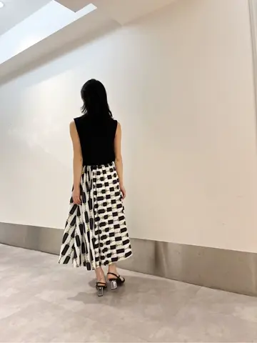 GRACE CONTINENTAL The Banquet yuri コーディネート画像