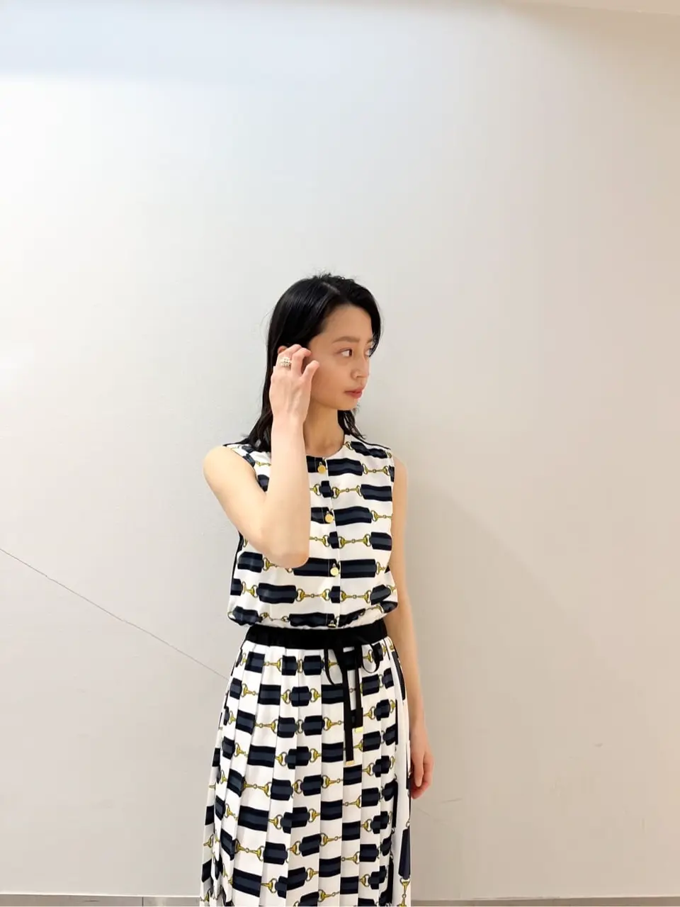 GRACE CONTINENTAL The Banquet yuri コーディネート画像