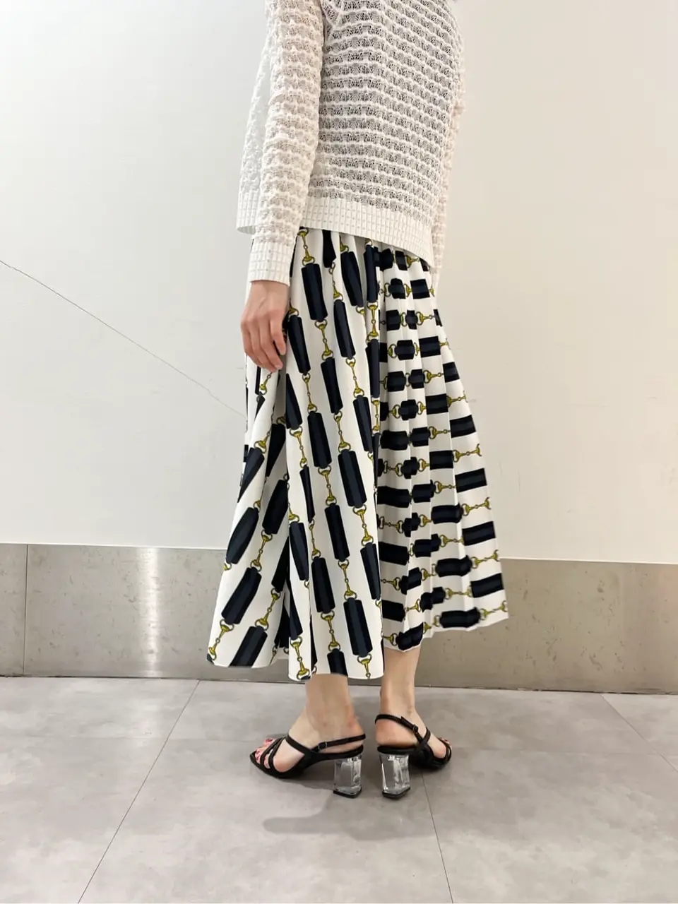 GRACE CONTINENTAL The Banquet yuri コーディネート画像