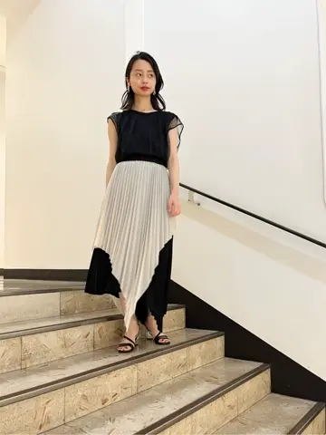 GRACE CONTINENTAL The Banquet yuri コーディネート画像