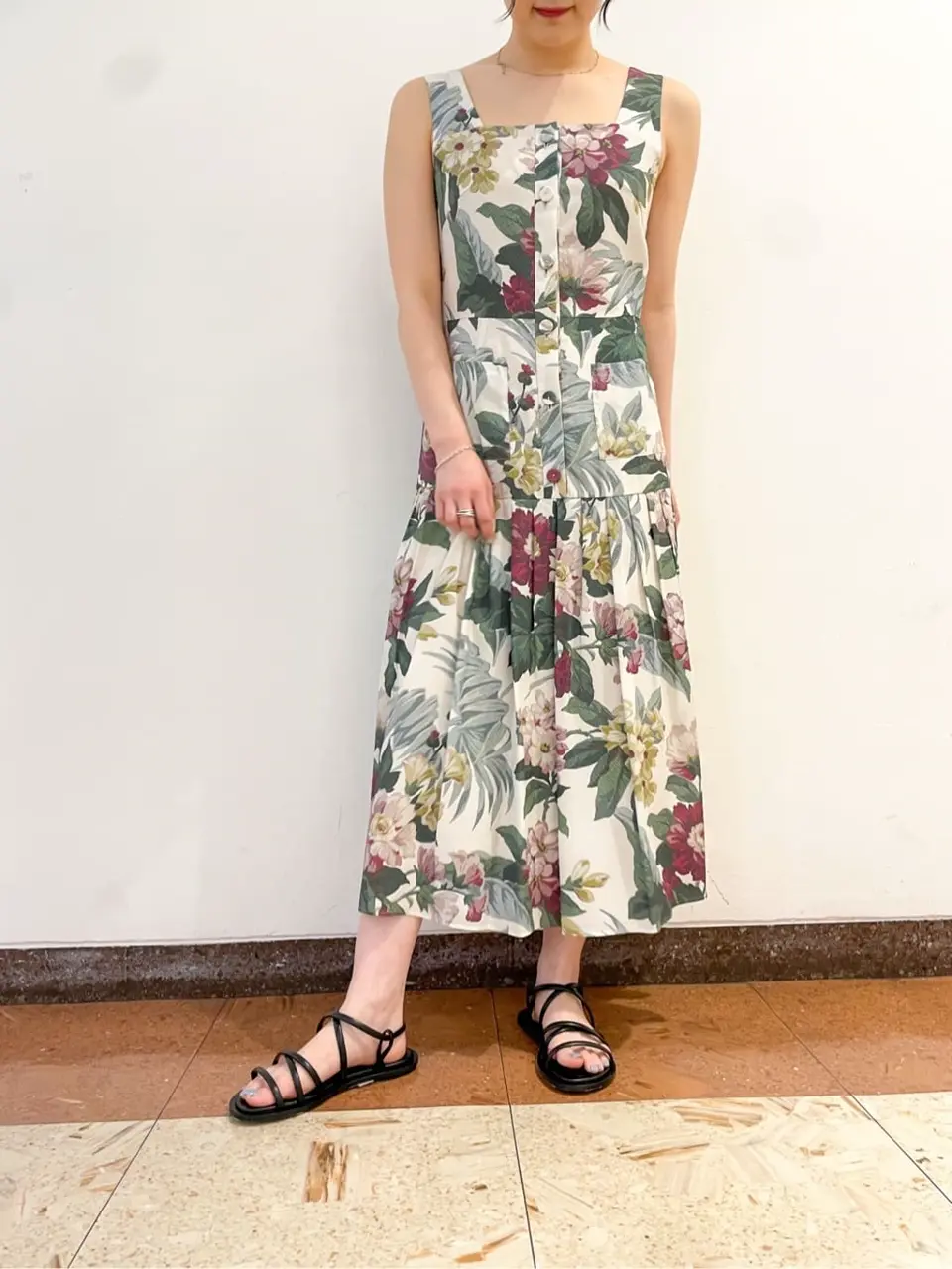 GRACE CONTINENTAL The Banquet SHOKO コーディネート画像