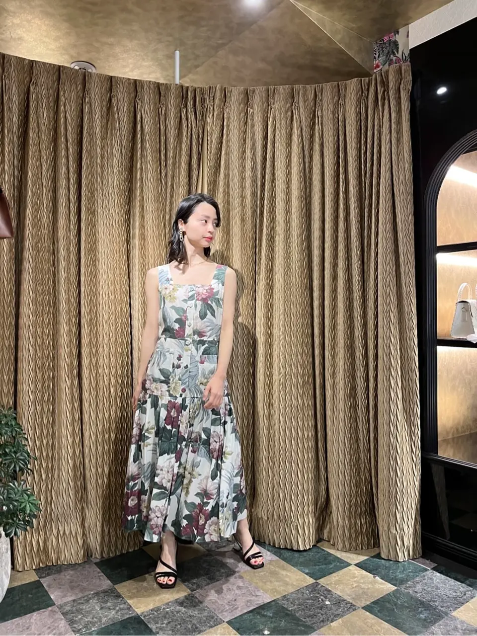 GRACE CONTINENTAL The Banquet yuri コーディネート画像