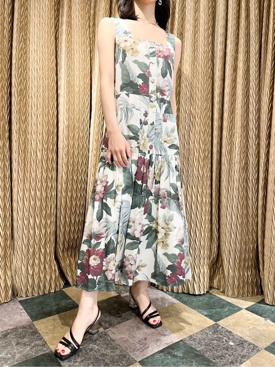 GRACE CONTINENTAL The Banquet yuri コーディネート画像