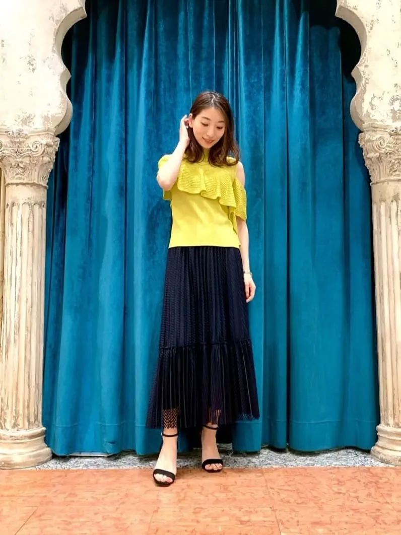 GRACE CONTINENTAL The Banquet eri コーディネート画像