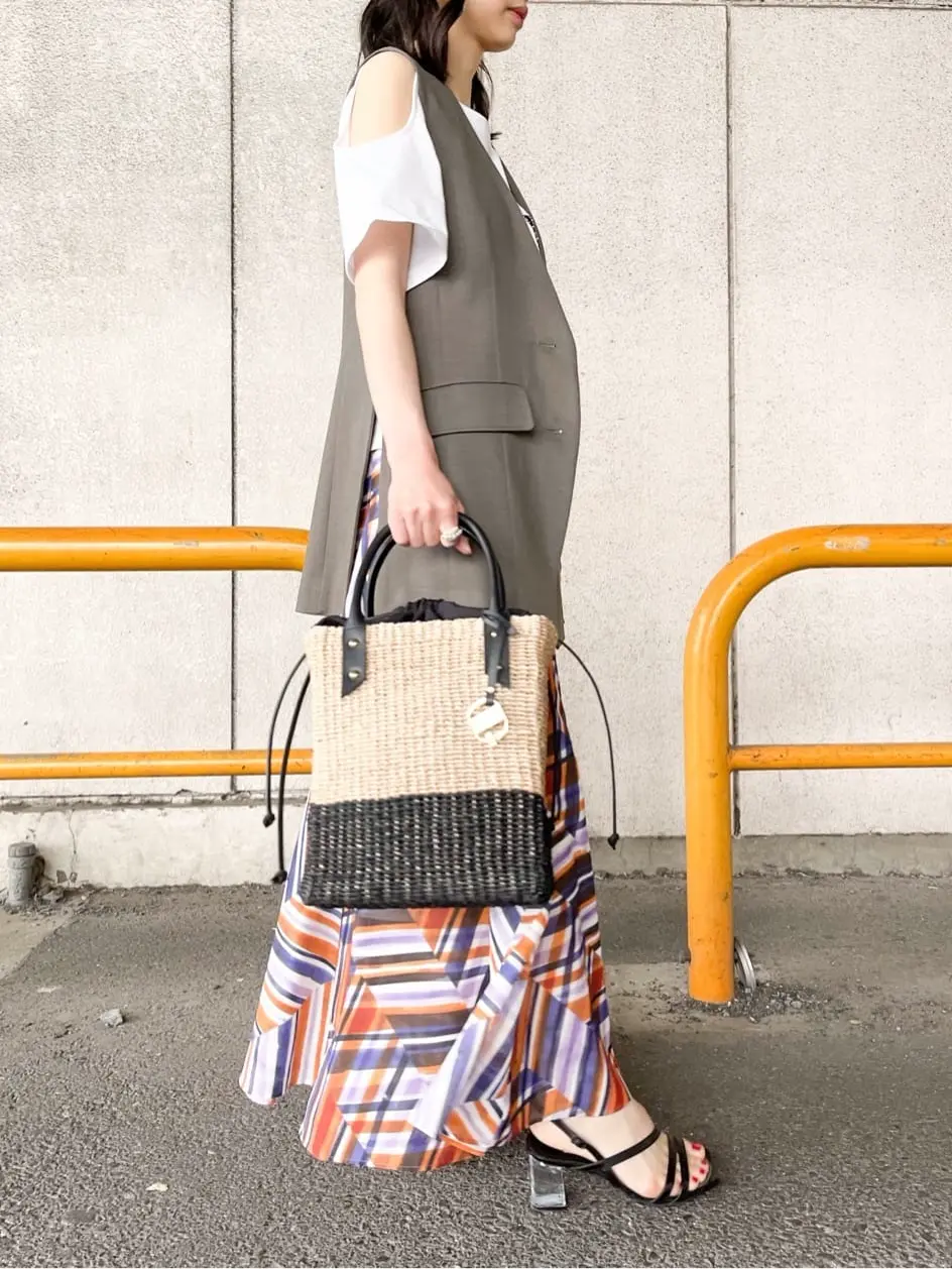 GRACE CONTINENTAL The Banquet yuri コーディネート画像