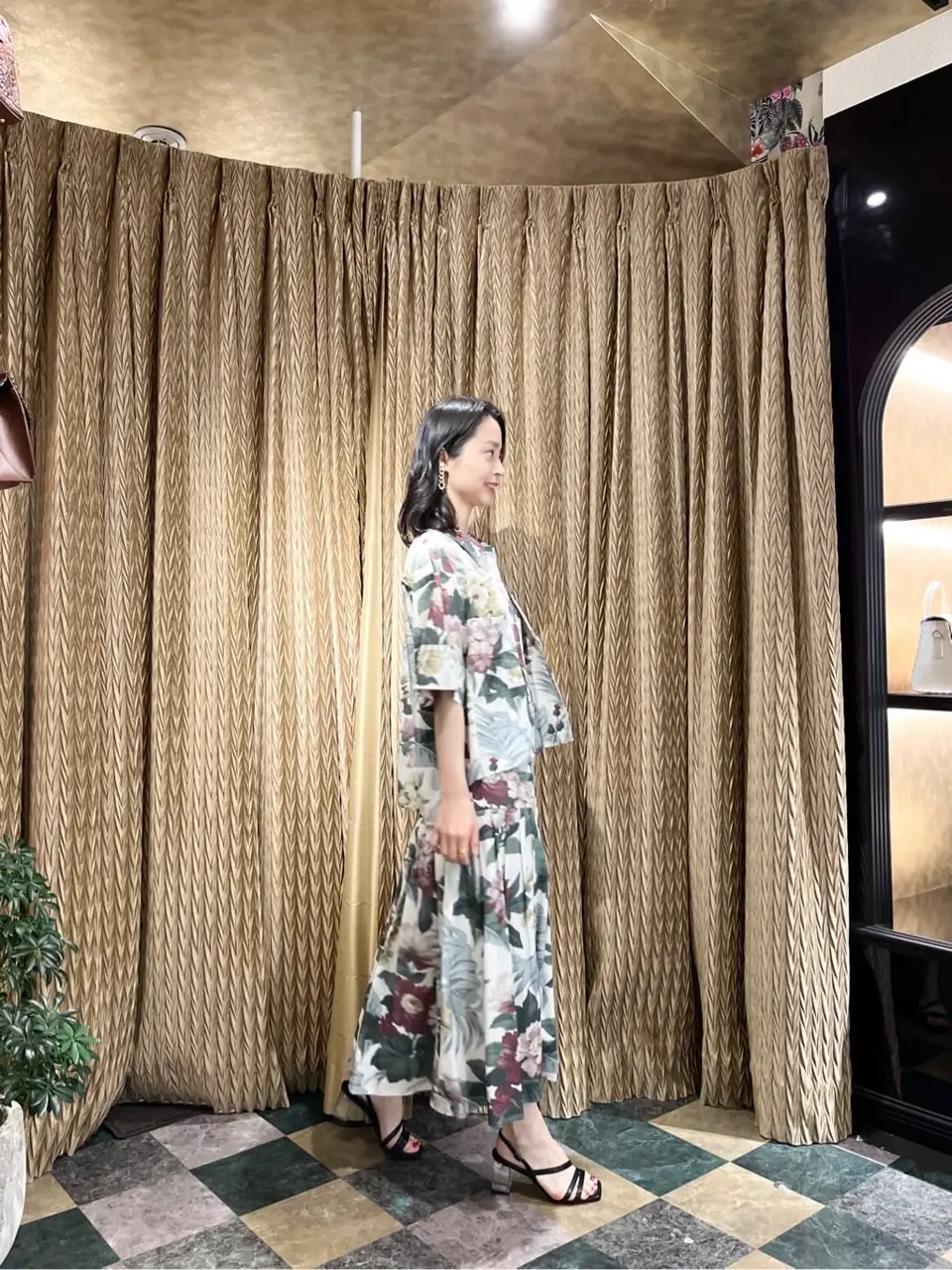 GRACE CONTINENTAL The Banquet yuri コーディネート画像