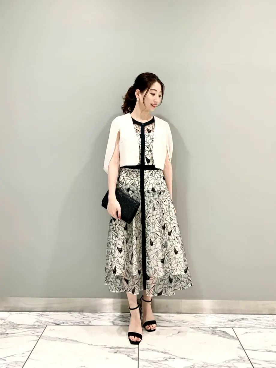 GRACE CONTINENTAL The Banquet eri コーディネート画像