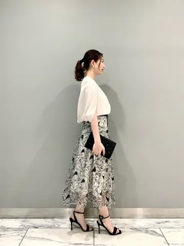 GRACE CONTINENTAL The Banquet eri コーディネート画像