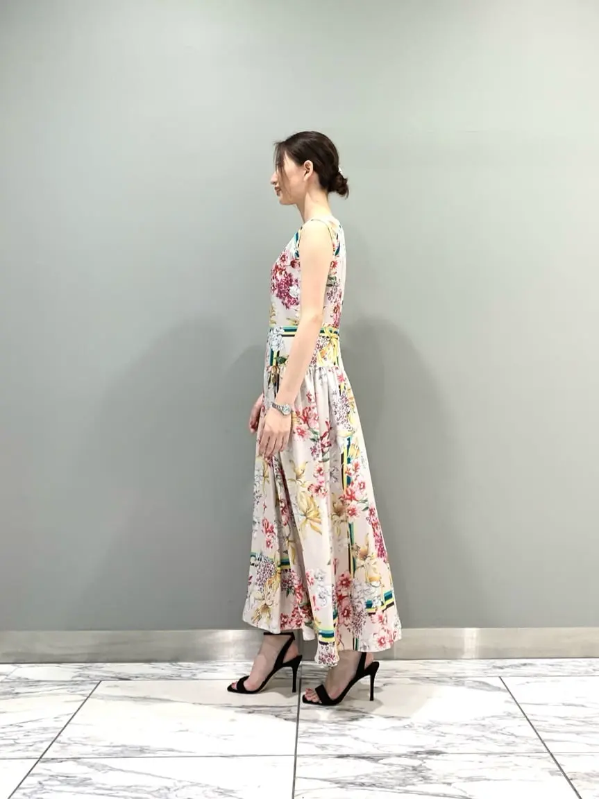 GRACE CONTINENTAL The Banquet eri コーディネート画像