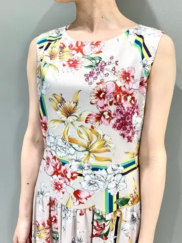 GRACE CONTINENTAL The Banquet eri コーディネート画像