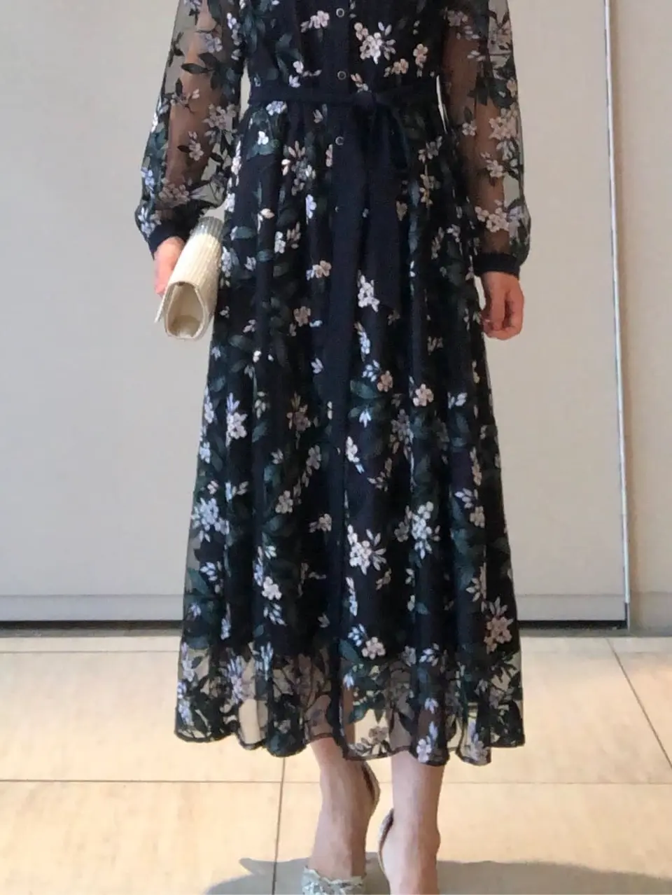 GRACE CONTINENTAL The Banquet 尾田亜沙美 コーディネート画像