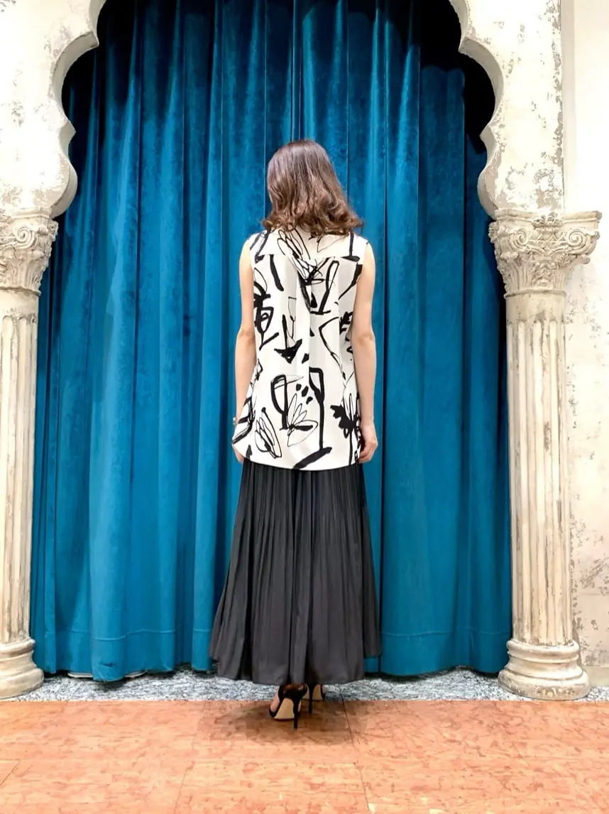 GRACE CONTINENTAL The Banquet eri コーディネート画像