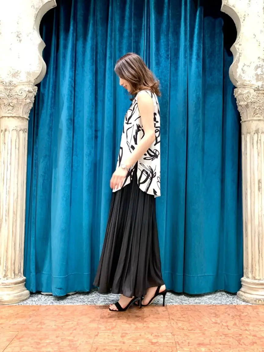 GRACE CONTINENTAL The Banquet eri コーディネート画像