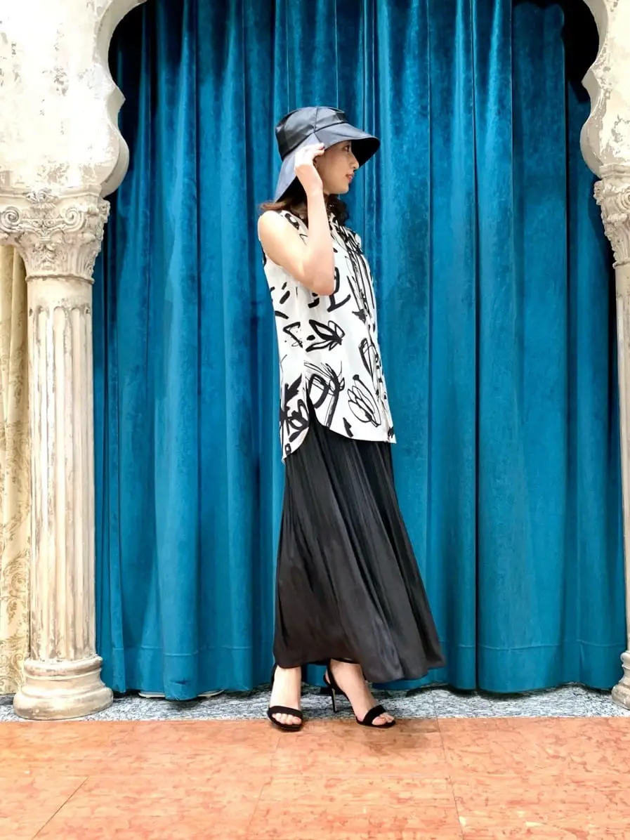 GRACE CONTINENTAL The Banquet eri コーディネート画像