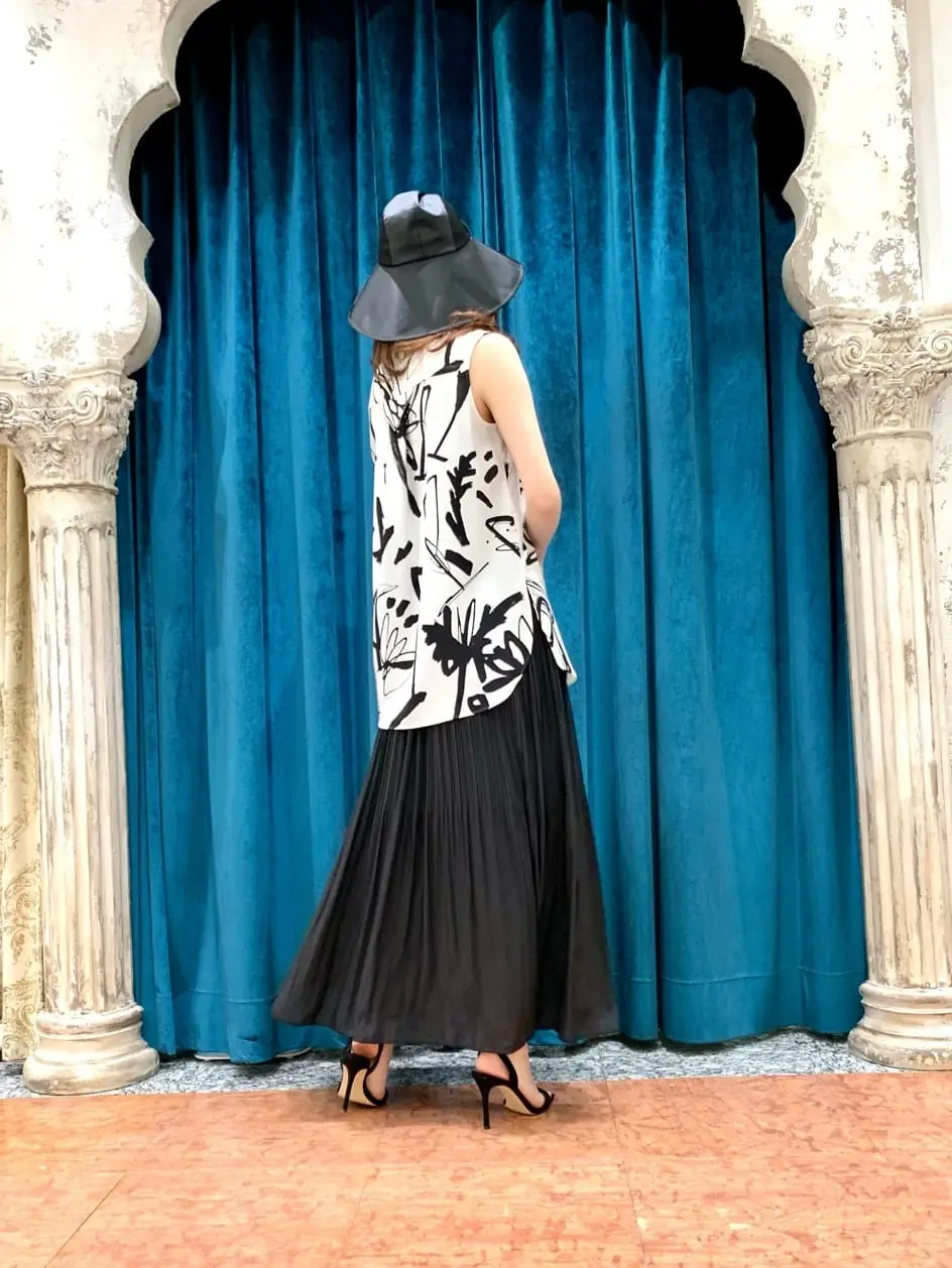 GRACE CONTINENTAL The Banquet eri コーディネート画像