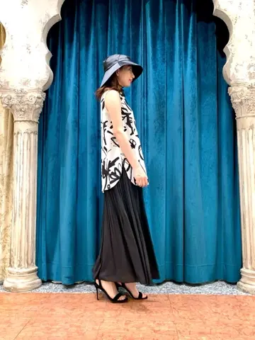 GRACE CONTINENTAL The Banquet eri コーディネート画像