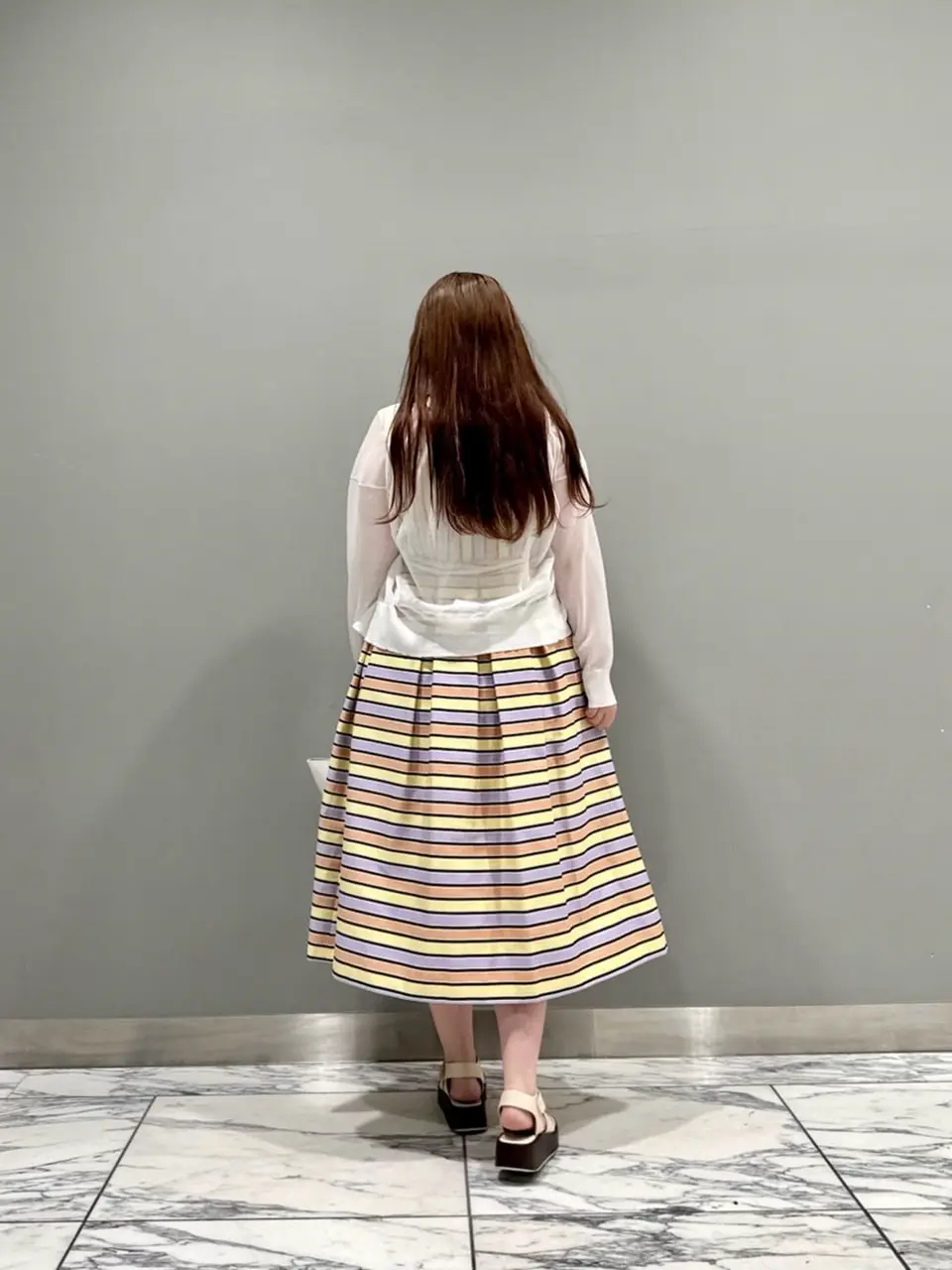 GRACE CONTINENTAL The Banquet 中根　里帆 コーディネート画像