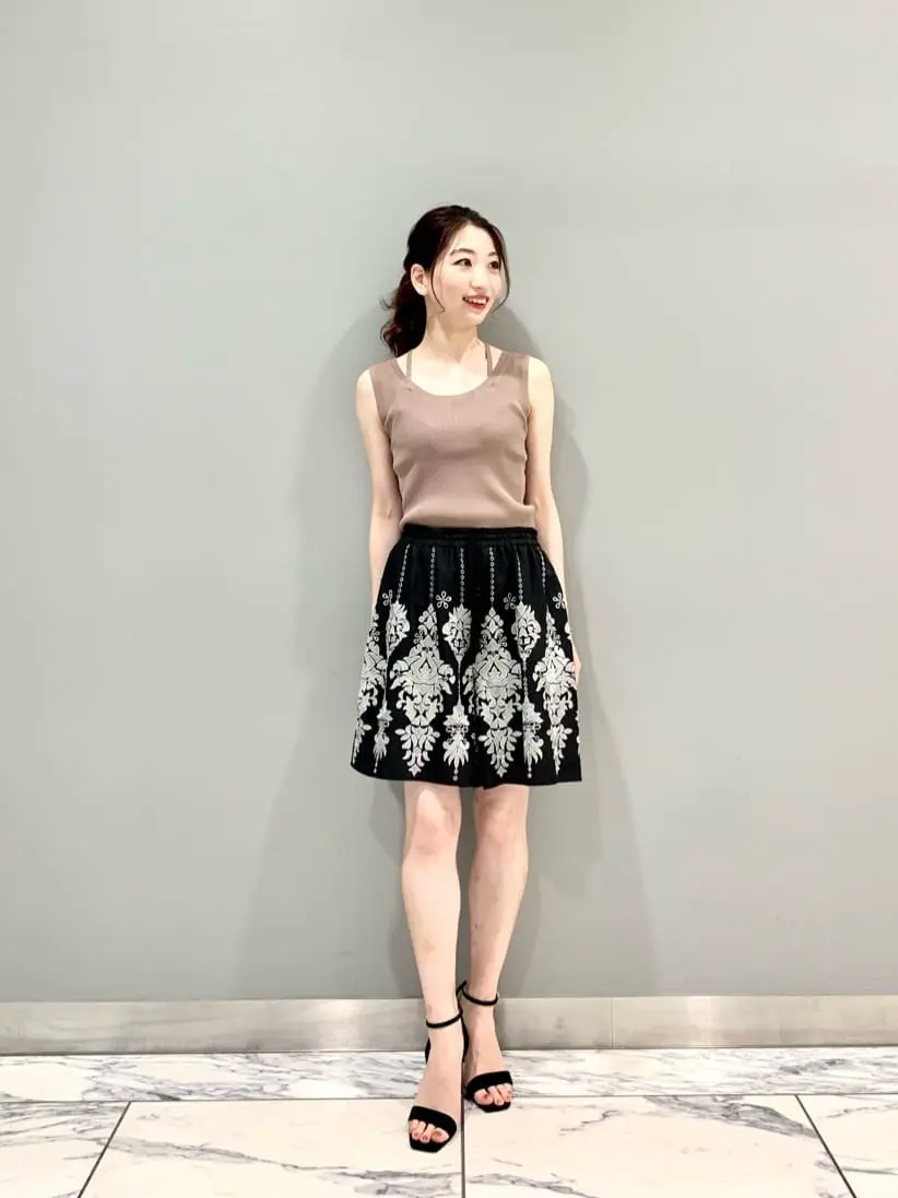 GRACE CONTINENTAL The Banquet eri コーディネート画像