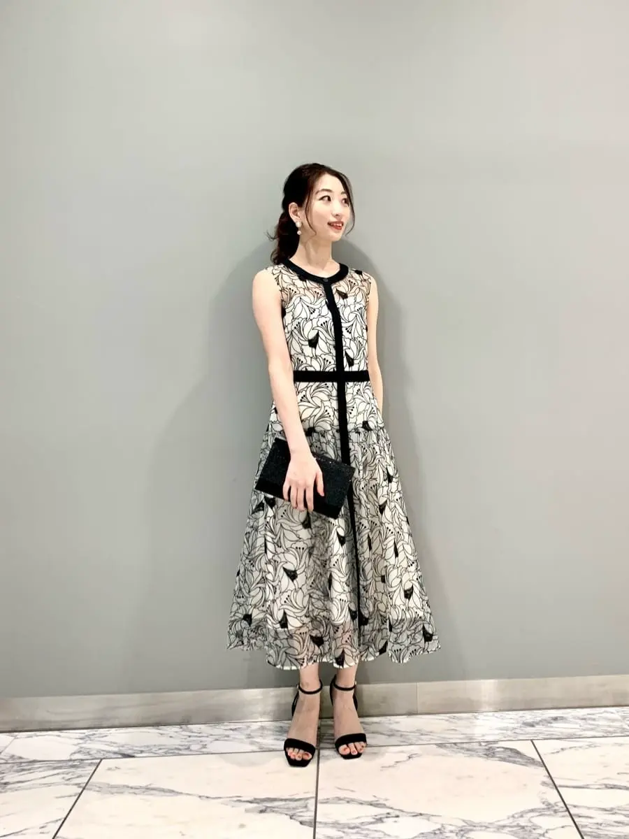 GRACE CONTINENTAL The Banquet eri コーディネート画像