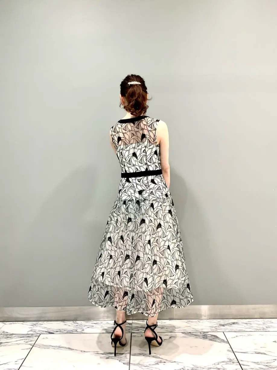 GRACE CONTINENTAL The Banquet eri コーディネート画像