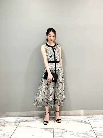 GRACE CONTINENTAL The Banquet eri コーディネート画像