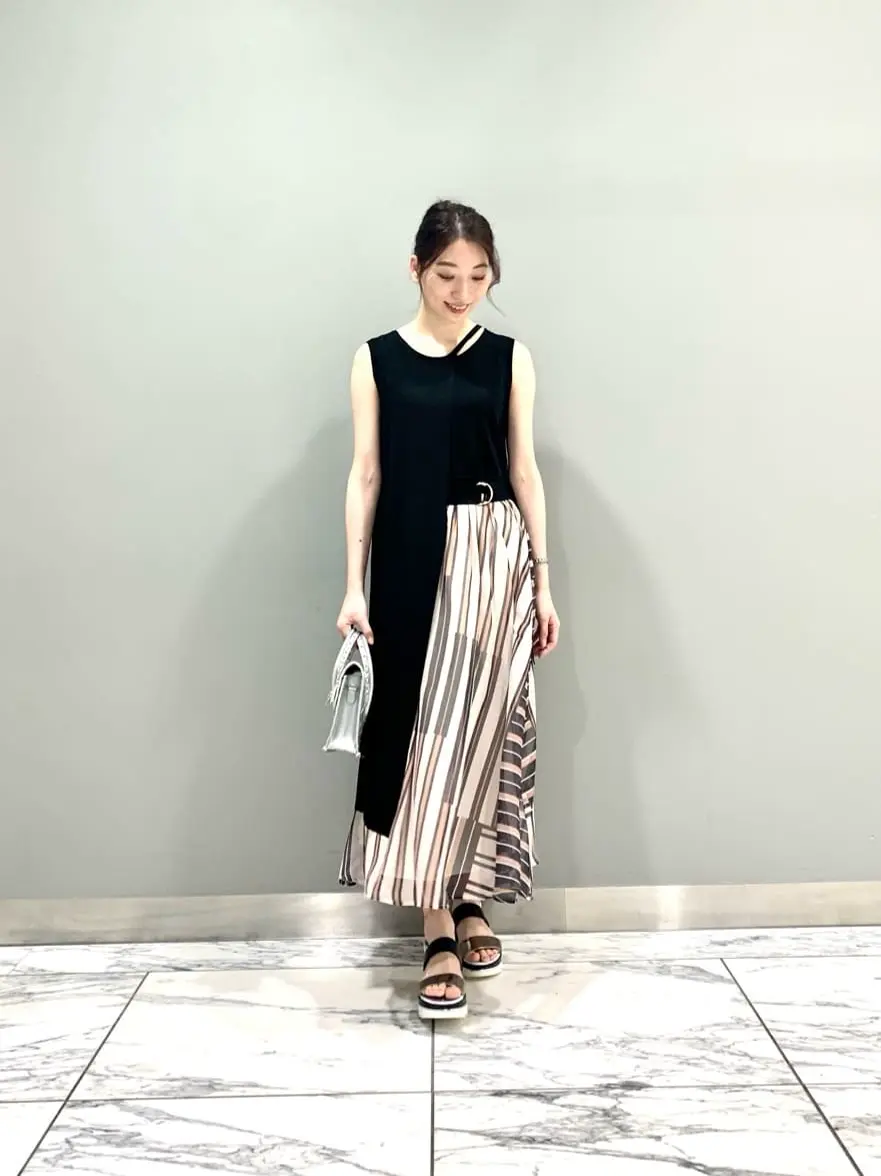 GRACE CONTINENTAL The Banquet eri コーディネート画像