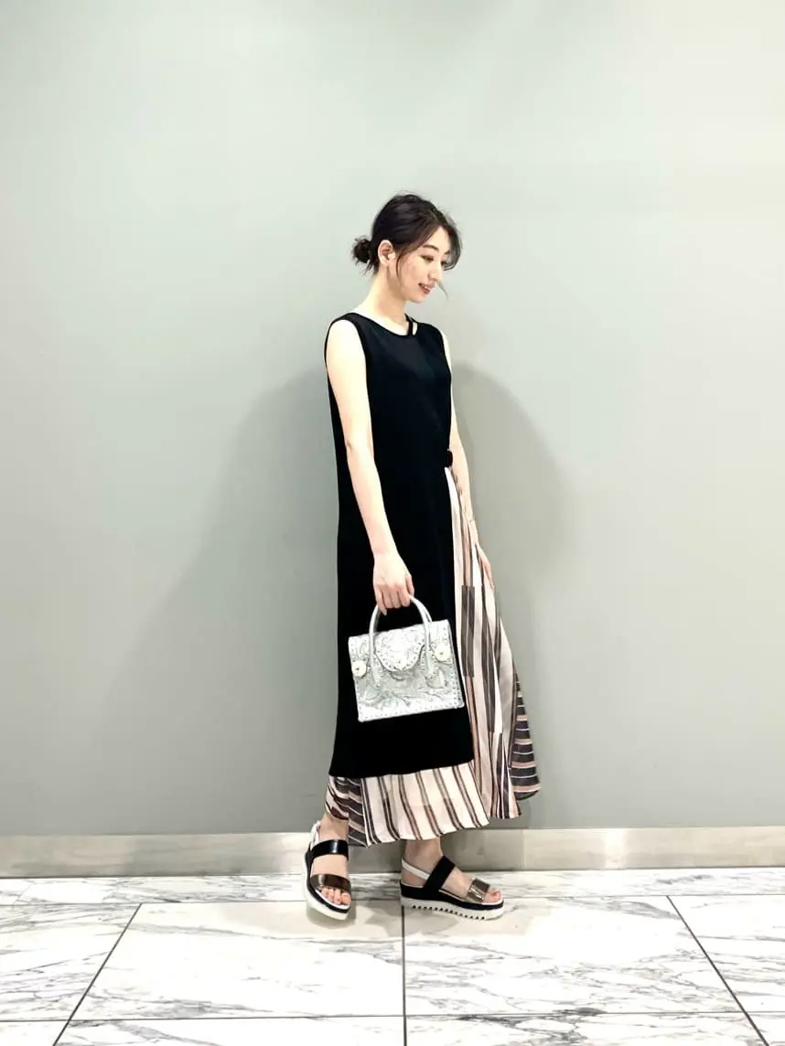 GRACE CONTINENTAL The Banquet eri コーディネート画像