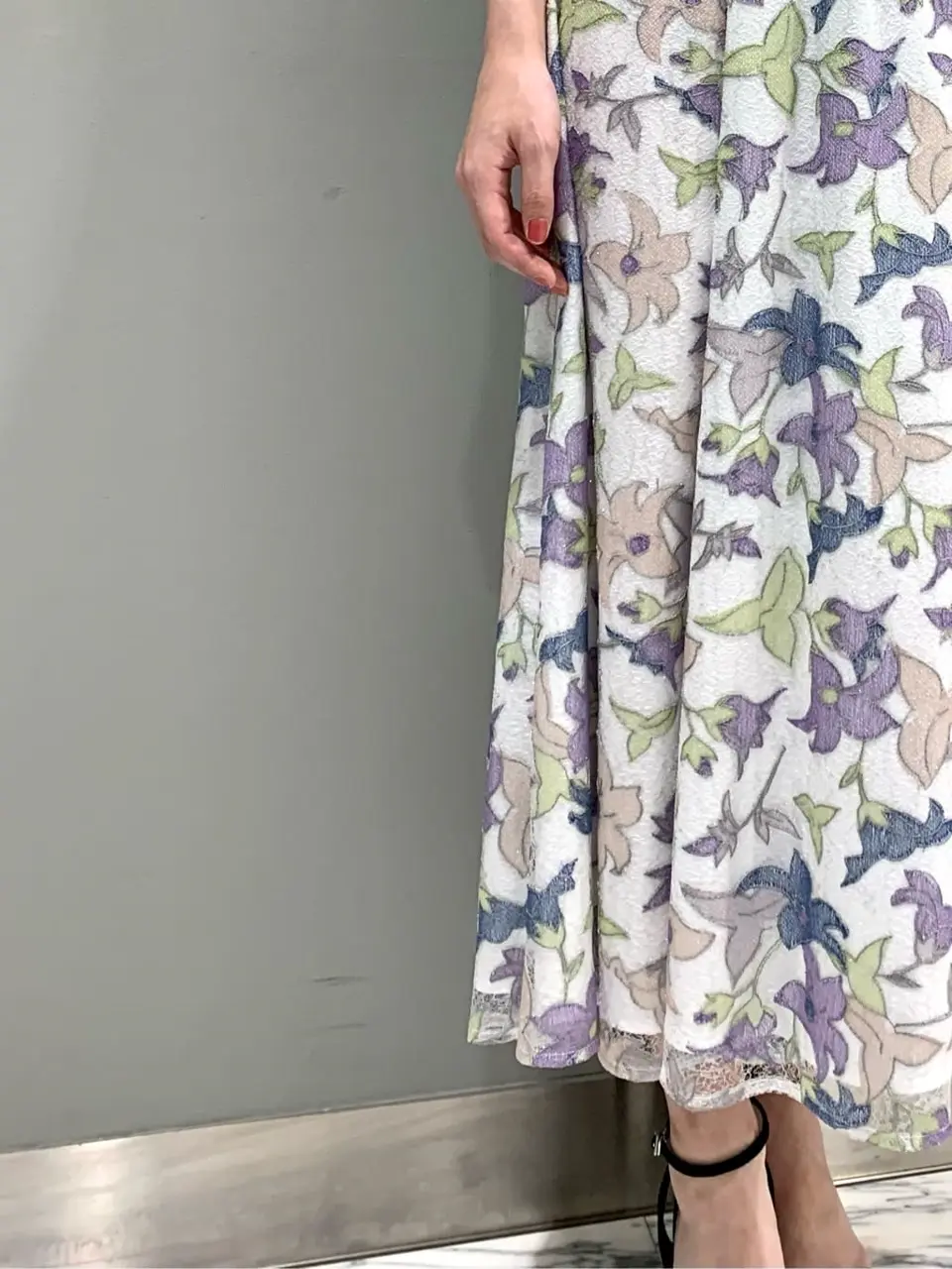 GRACE CONTINENTAL The Banquet eri コーディネート画像