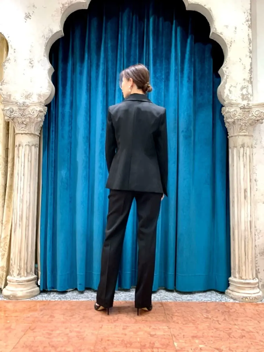 GRACE CONTINENTAL The Banquet eri コーディネート画像