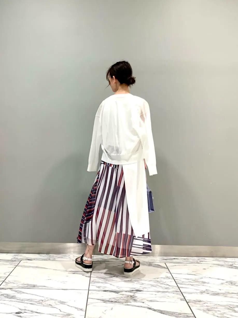 GRACE CONTINENTAL The Banquet eri コーディネート画像