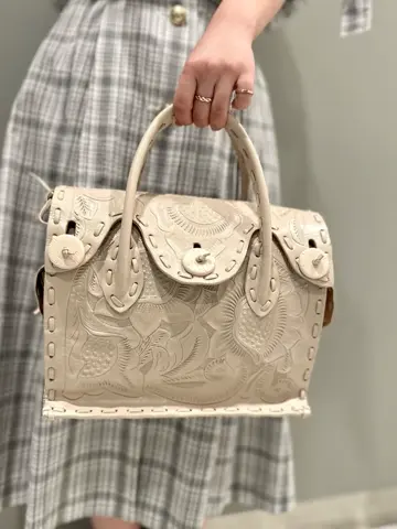 GRACE CONTINENTAL The Banquet 中根　里帆 コーディネート画像