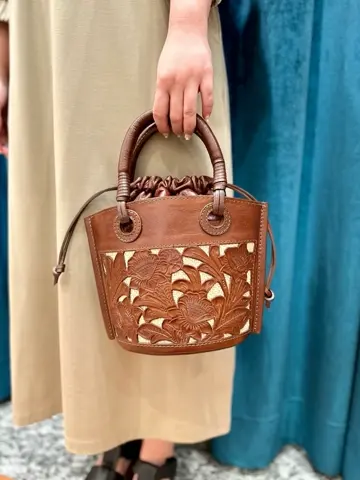 GRACE CONTINENTAL The Banquet 中根　里帆 コーディネート画像