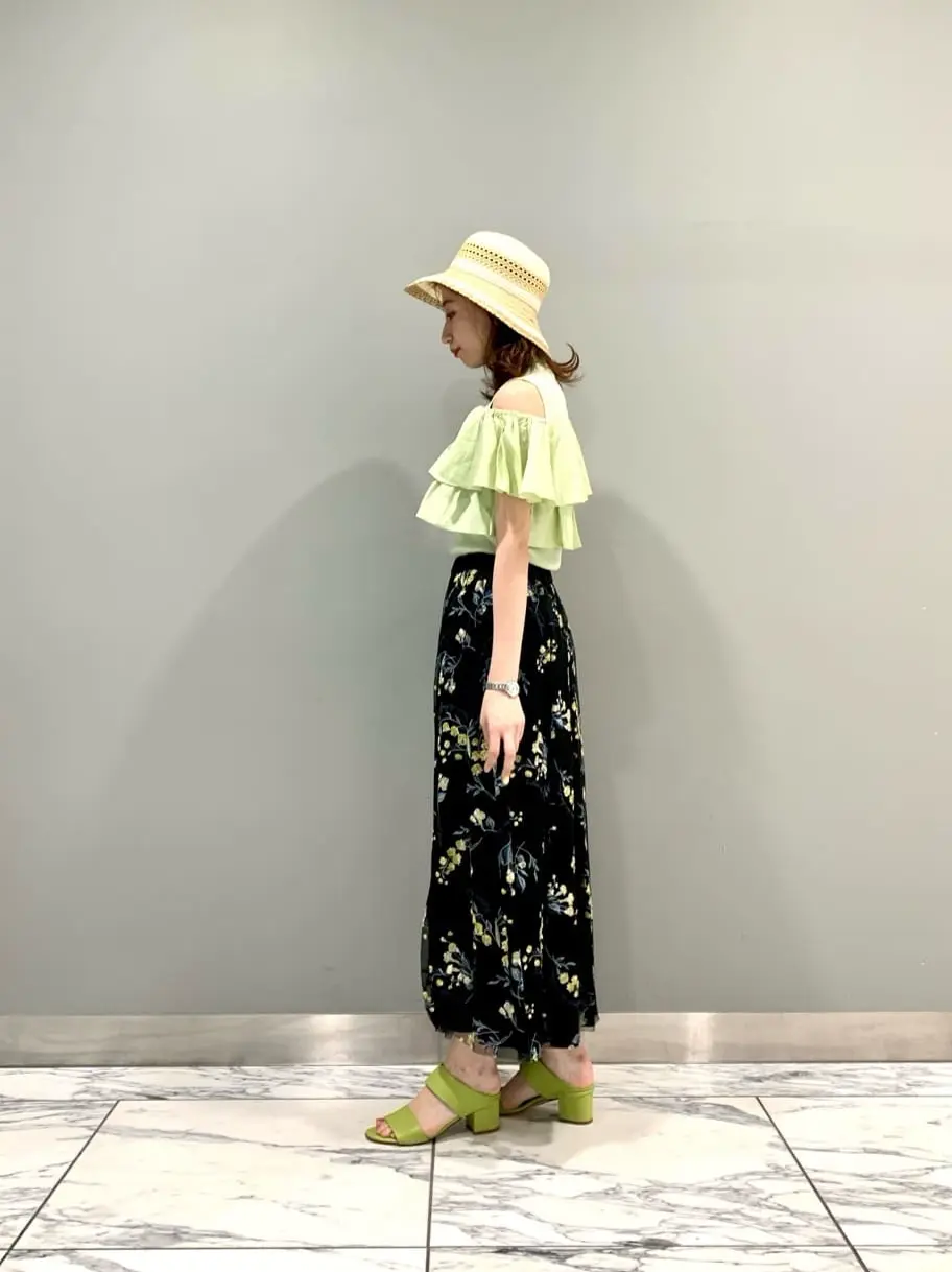 GRACE CONTINENTAL The Banquet eri コーディネート画像