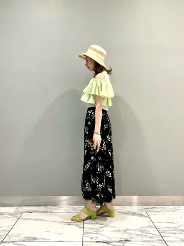 GRACE CONTINENTAL The Banquet eri コーディネート画像