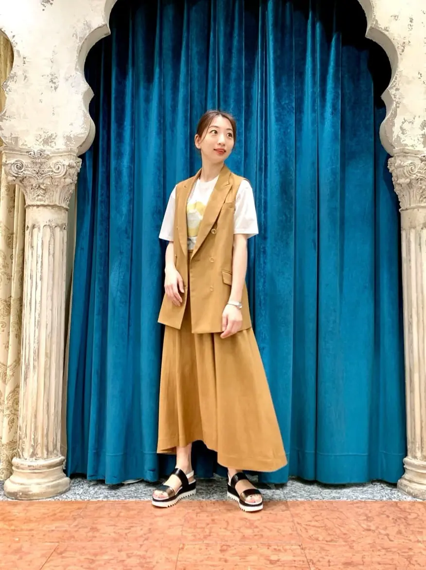 GRACE CONTINENTAL The Banquet eri コーディネート画像