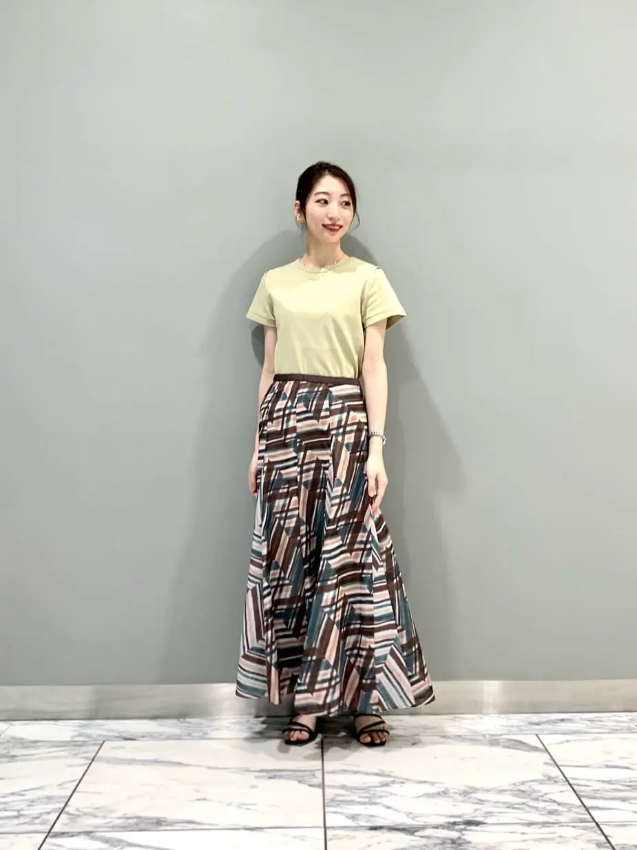 GRACE CONTINENTAL The Banquet eri コーディネート画像