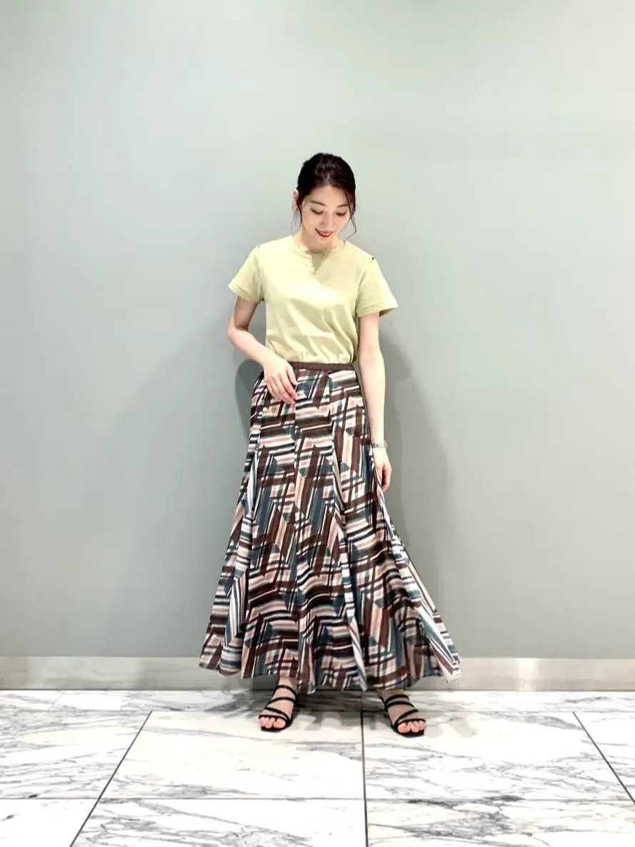 GRACE CONTINENTAL The Banquet eri コーディネート画像