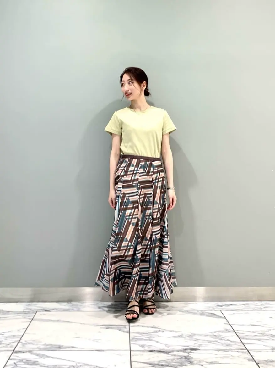 GRACE CONTINENTAL The Banquet eri コーディネート画像