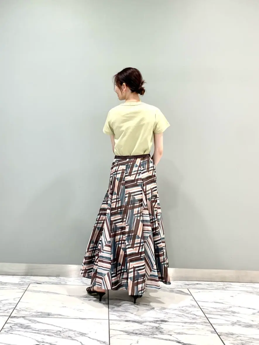 GRACE CONTINENTAL The Banquet eri コーディネート画像