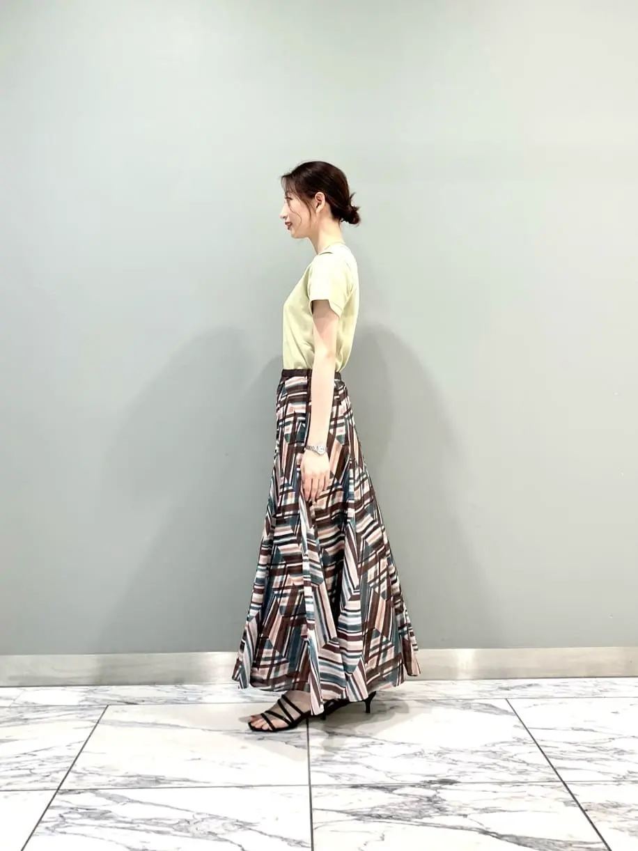 GRACE CONTINENTAL The Banquet eri コーディネート画像