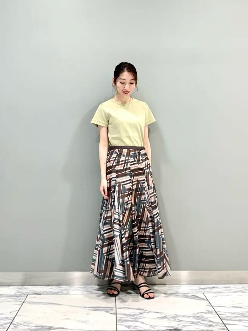 GRACE CONTINENTAL The Banquet eri コーディネート画像