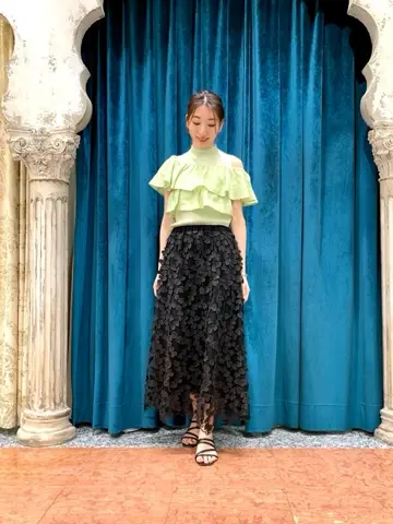 GRACE CONTINENTAL The Banquet eri コーディネート画像