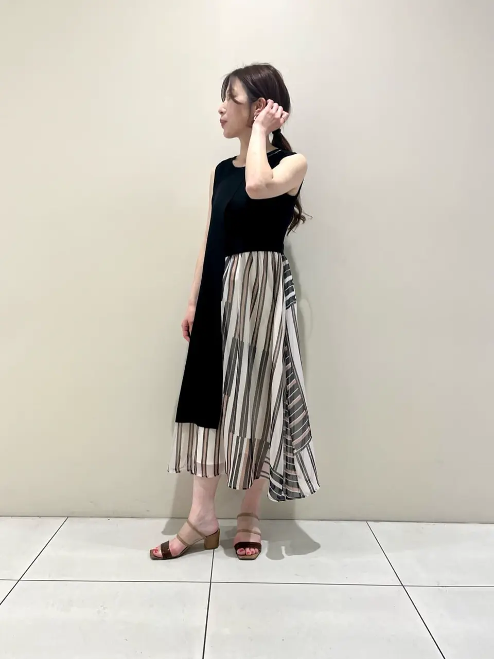 GRACE CONTINENTAL The Banquet 泉　智子 コーディネート画像