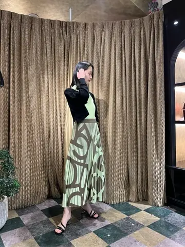 GRACE CONTINENTAL The Banquet yuri コーディネート画像