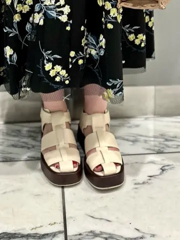 GRACE CONTINENTAL The Banquet 中根　里帆 コーディネート画像