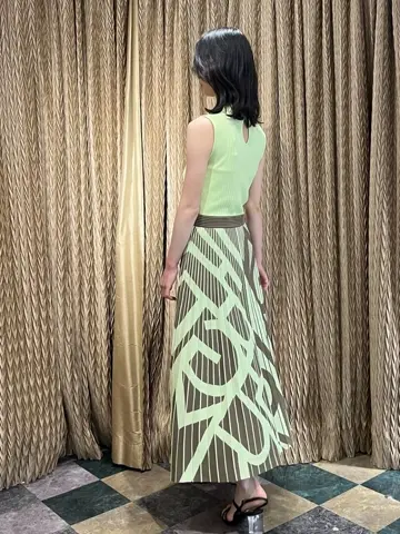 GRACE CONTINENTAL The Banquet yuri コーディネート画像