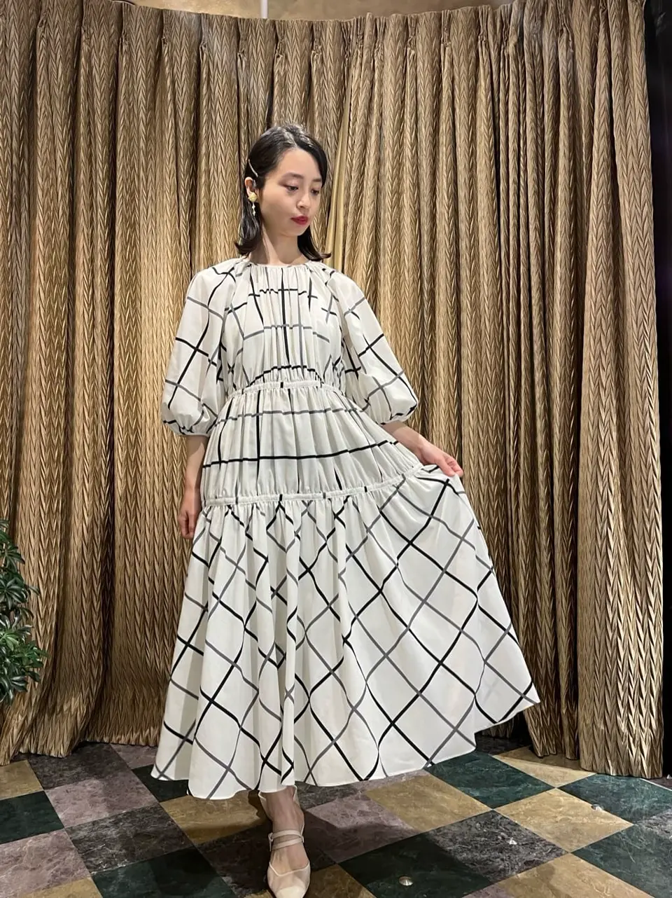 GRACE CONTINENTAL The Banquet yuri コーディネート画像