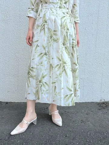 GRACE CONTINENTAL The Banquet yuri コーディネート画像