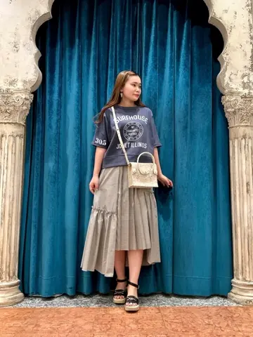 GRACE CONTINENTAL The Banquet 中根　里帆 コーディネート画像